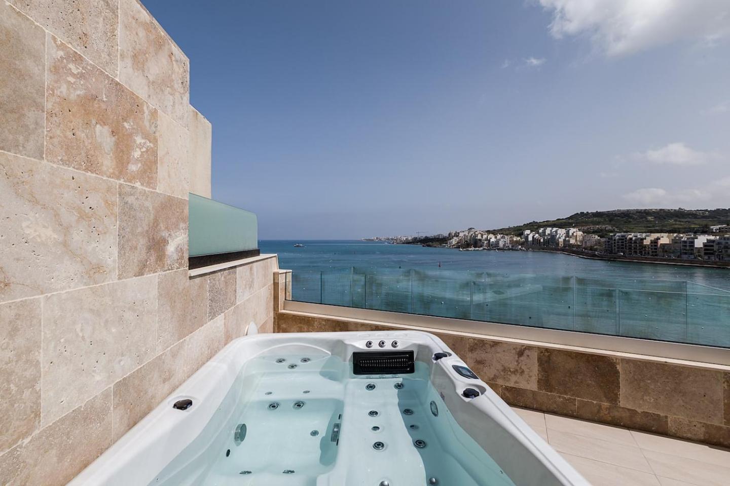 Duplexpenthouse Seafront With Hot Tub By Homely * St. Paul's Bay